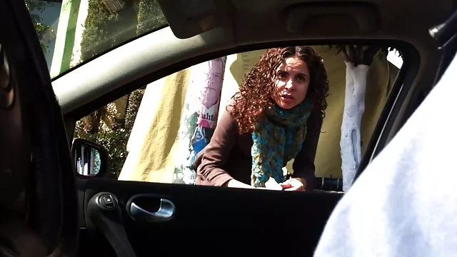 Enormes tetas caídas y coño peludo de una milf cachonda videos de insesto